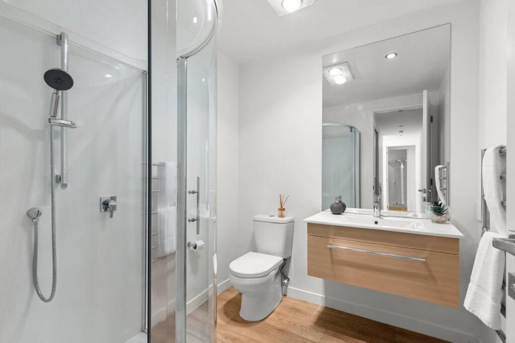 4 Bedroom Stunning Modern Family Home Queenstown Exterior photo